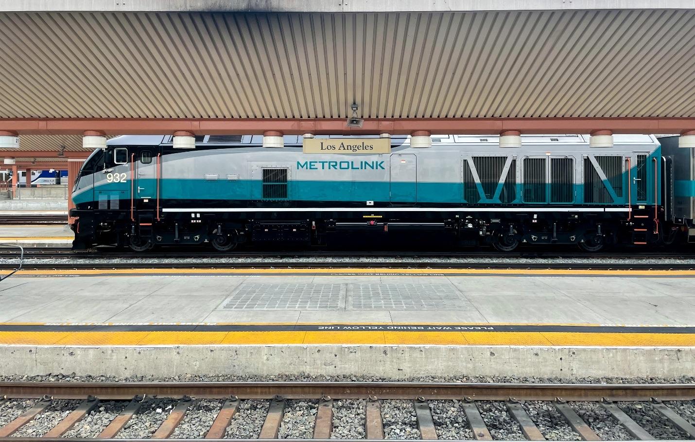Metrolink commuter rail